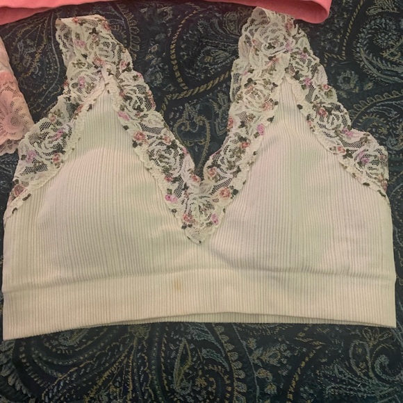 Victoria’s Secret lace bralette bundle. SzS - Picture 5 of 5